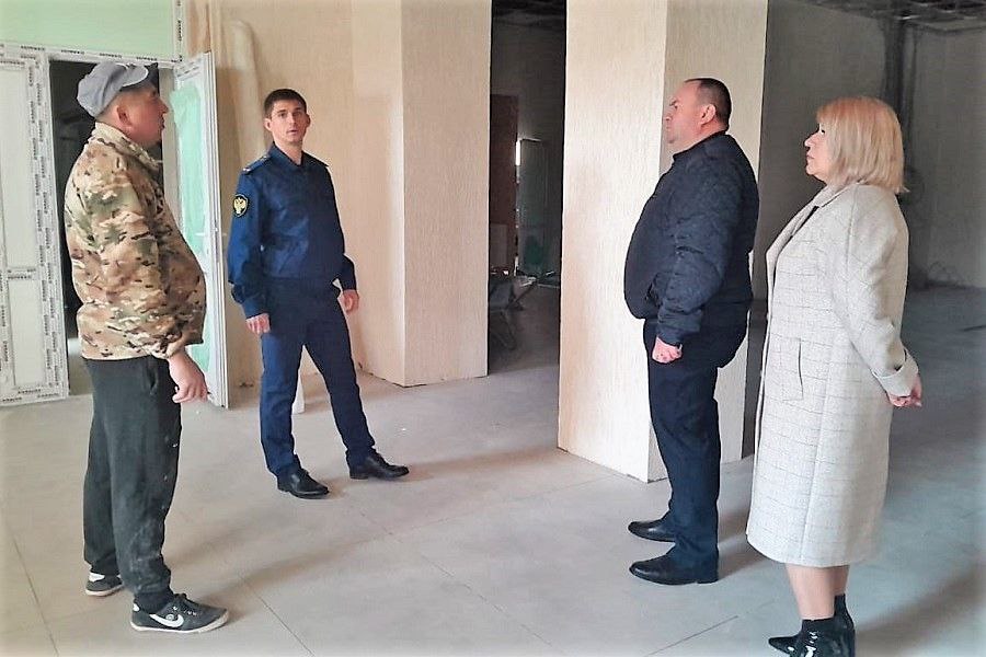 Александр Соколовский: Совместно с прокурором Первомайского района Романом Дугаренко и заместителем председателя районного совета Еленой Стельмах при участии представителей заказчика и подрядной организации проверил ход...