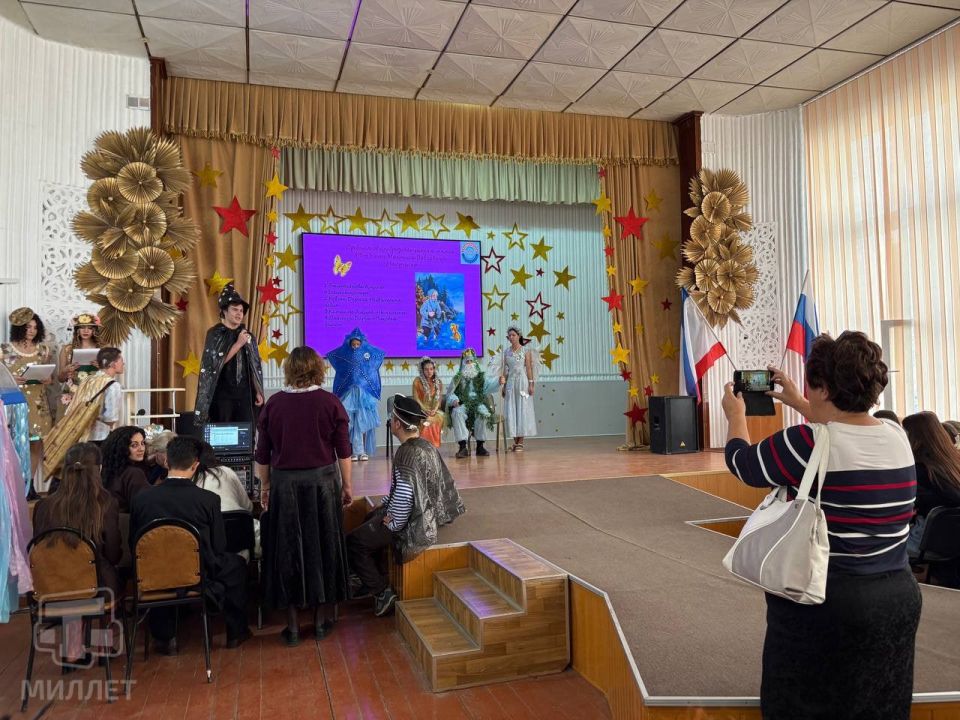 В Симферополе прошёл фестиваль креатива и творчества «Фантазии без границ — 2025» В Симферополе прошёл фестиваль креатива и творчества «Фантазии без границ — 2025»