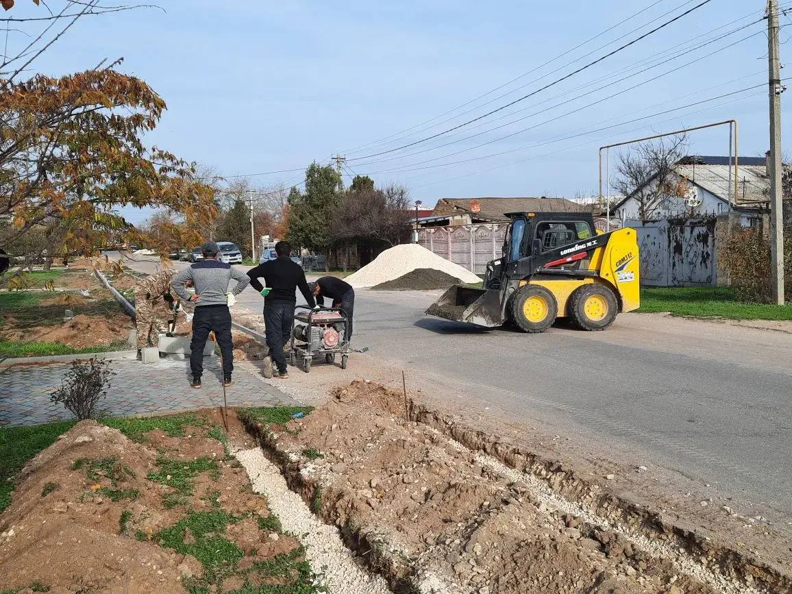 Александр Юрьев: Приступили к обустройству системы автоматического полива в Заозёрненском сквере Александр Юрьев: Приступили к обустройству системы автоматического полива в Заозёрненском сквере