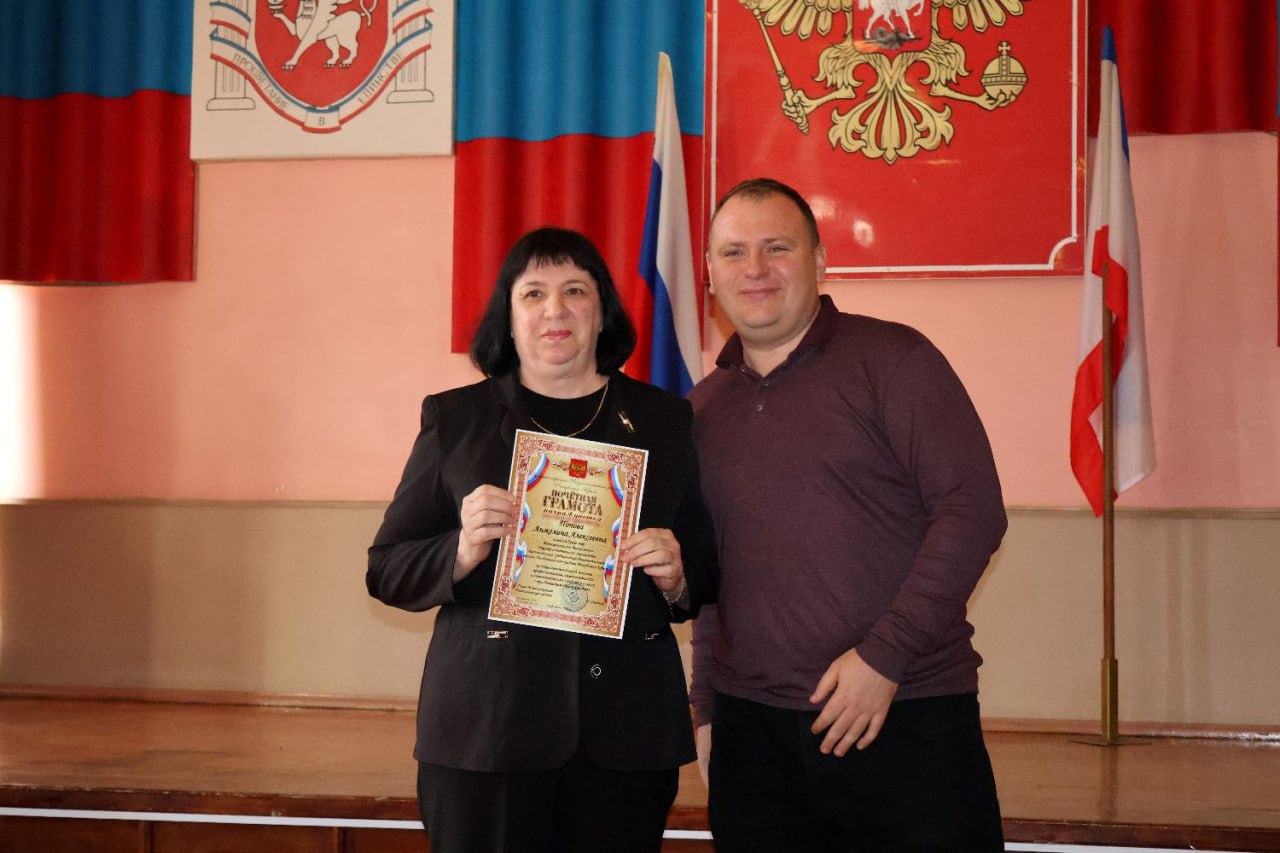 Денис Олейник: Сегодня в Администрации Раздольненского района чествовали представителей одной из самых важных профессий – бухгалтеров Денис Олейник: Сегодня в Администрации Раздольненского района чествовали представителей одной из самых важных профессий – бухгалтеров