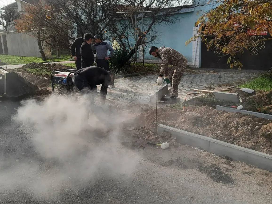 Александр Юрьев: Приступили к обустройству системы автоматического полива в Заозёрненском сквере Александр Юрьев: Приступили к обустройству системы автоматического полива в Заозёрненском сквере