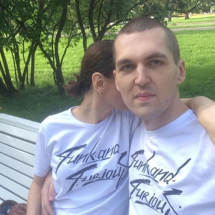 Марину Кохал приговорили к 12,5 года колонии общего режима за убийство своего мужа — рэпера Энди Картрайта Марину Кохал приговорили к 12,5 года колонии общего режима за убийство своего мужа — рэпера Энди Картрайта