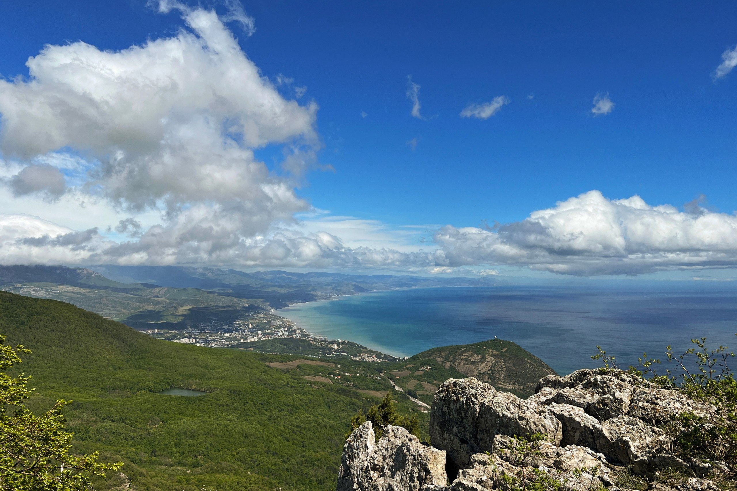 В Крыму в ФГАОУ ВО «КФУ им. В.И. Вернадского» состоится фитнес-фестиваль «Здоровое долголетие» посвященный Всемирному Дню фитнеса