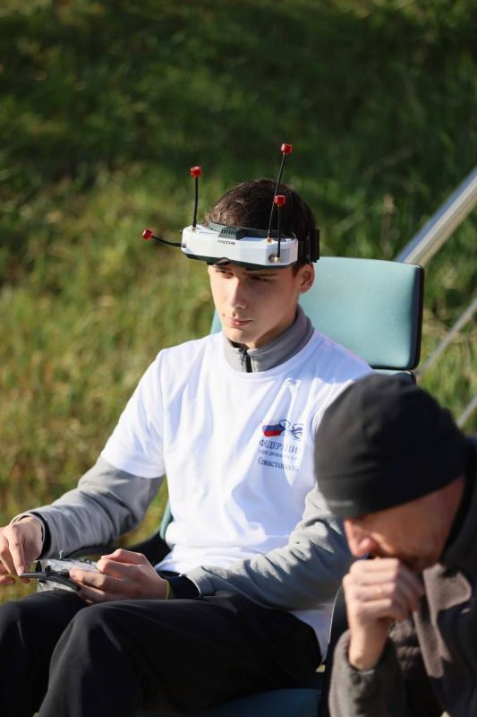 Михаил Развожаев: Официальные соревнования по гонкам дронов прошли в Севастополе Михаил Развожаев: Официальные соревнования по гонкам дронов прошли в Севастополе