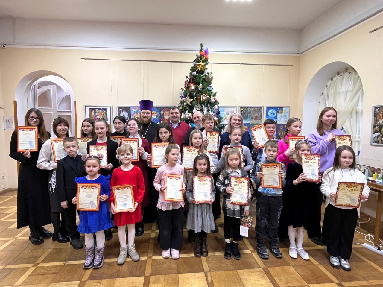 ПРИГЛАШАЕМ ПРИНЯТЬ УЧАСТИЕ В КОНКУРСЕ «ОТ СВЯТИТЕЛЯ НИКОЛАЯ К КРЕЩЕНИЮ ГОСПОДНЮ» учеников общеобразовательных и воскресных школ, православных гимназий и лицеев, художественных школ и студий