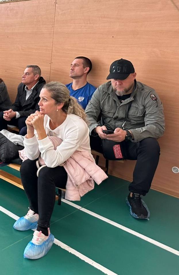 Ольга Торубарова: Совместно с ветераном боевых действий, участником кадрового проекта «Герои Крыма» и первым заместителем спорта Республики Крым Сергеем Александровичем Гниздыло приняли участие в расширенном тренерском ... Ольга Торубарова: Совместно с ветераном боевых действий, участником кадрового проекта «Герои Крыма» и первым заместителем спорта Республики Крым Сергеем Александровичем Гниздыло приняли участие в расширенном тренерском ...