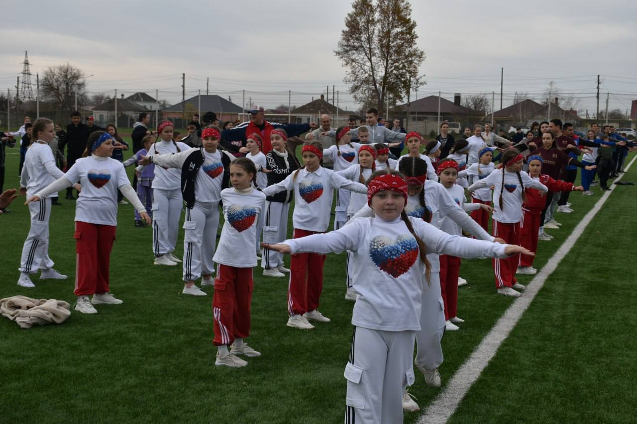 Антон Кравец: Сегодня в Нижнегорском районе прошло доброе и спортивное утро! А провела его Министр спорта Республики Крым Ольга Александровна Торубарова совместно с ветераном боевых действий, участником кадрового проекта... Антон Кравец: Сегодня в Нижнегорском районе прошло доброе и спортивное утро! А провела его Министр спорта Республики Крым Ольга Александровна Торубарова совместно с ветераном боевых действий, участником кадрового проекта...