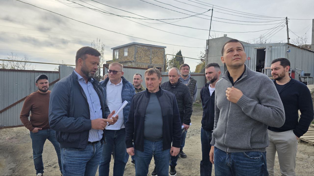 Юрий Гоцанюк: В селе Малый Маяк продолжается строительство нового 72квартирного жилого дома, готовность которого достигла 70% Юрий Гоцанюк: В селе Малый Маяк продолжается строительство нового 72квартирного жилого дома, готовность которого достигла 70%