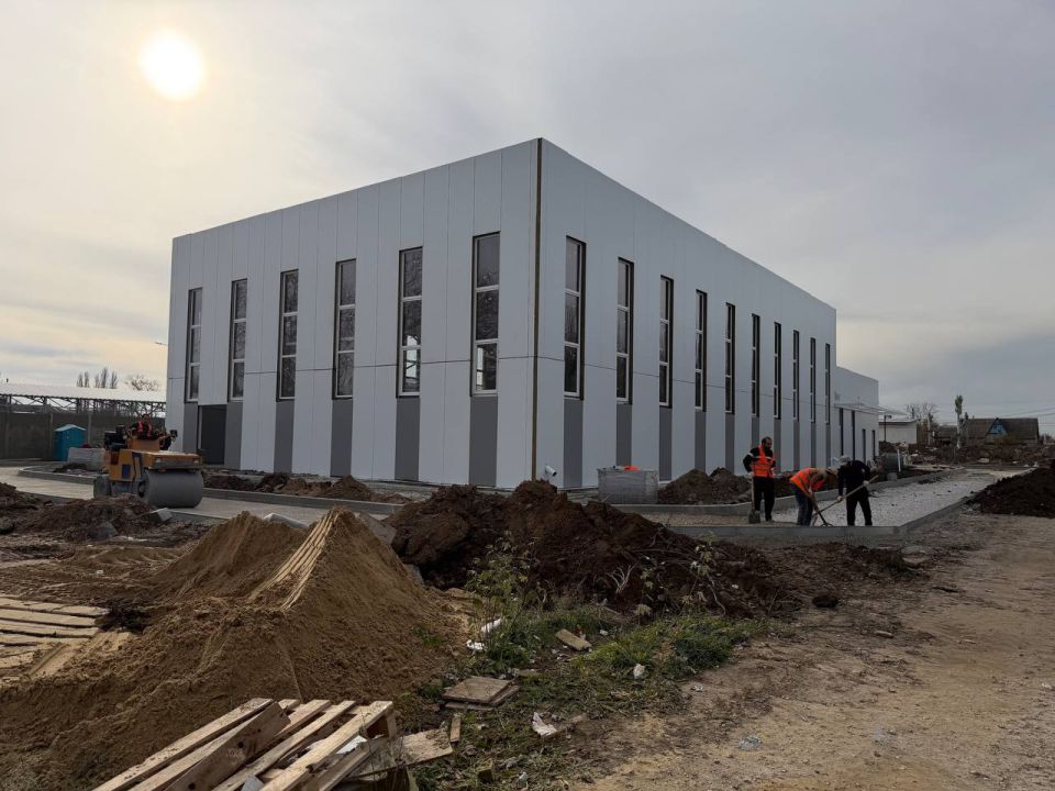 Ольга Торубарова: Полным ходом продолжаются работы по возведению модульного спортивно-оздоровительного комплекса в пгт Ольга Торубарова: Полным ходом продолжаются работы по возведению модульного спортивно-оздоровительного комплекса в пгт