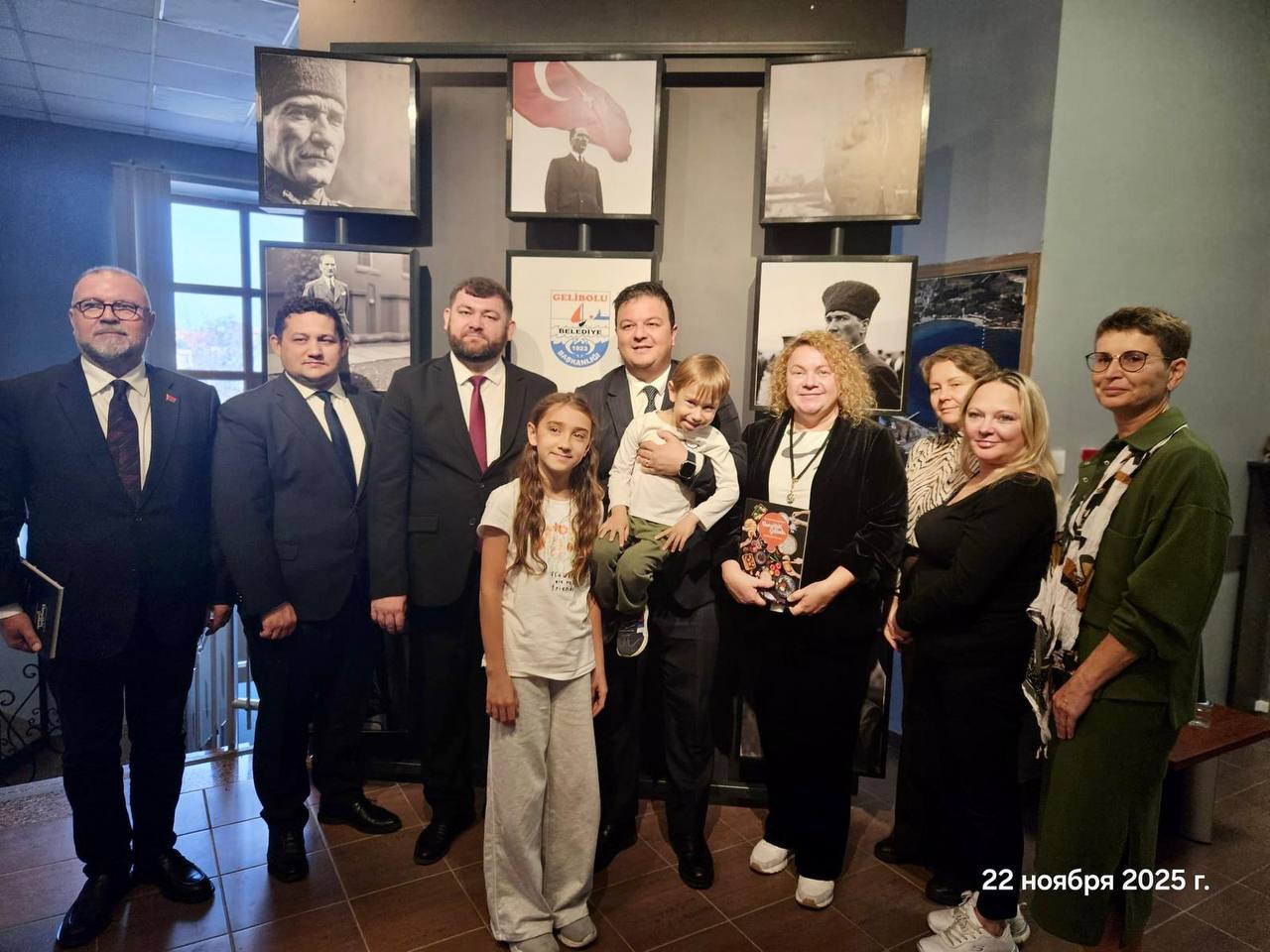 22 ноября у мемориала русским воинам в Гелиболу состоялась церемония возложения венков по случаю 105-ой годовщины прибытия Белой гвардии из Крыма в Турцию 22 ноября у мемориала русским воинам в Гелиболу состоялась церемония возложения венков по случаю 105-ой годовщины прибытия Белой гвардии из Крыма в Турцию