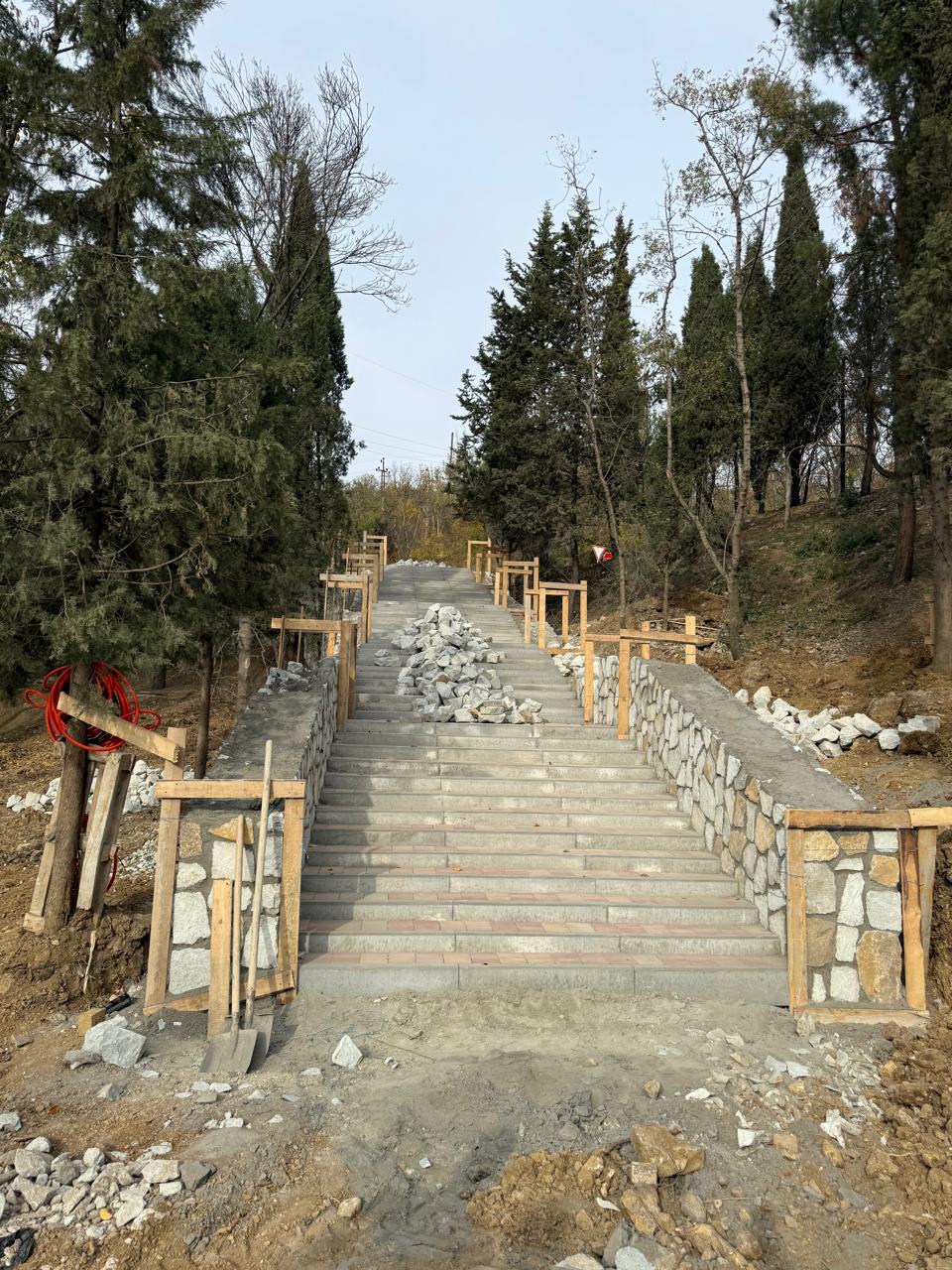 Янина Павленко: Доброго воскресного дня, дорогие друзья! Продолжаю объезд Ялты Янина Павленко: Доброго воскресного дня, дорогие друзья! Продолжаю объезд Ялты