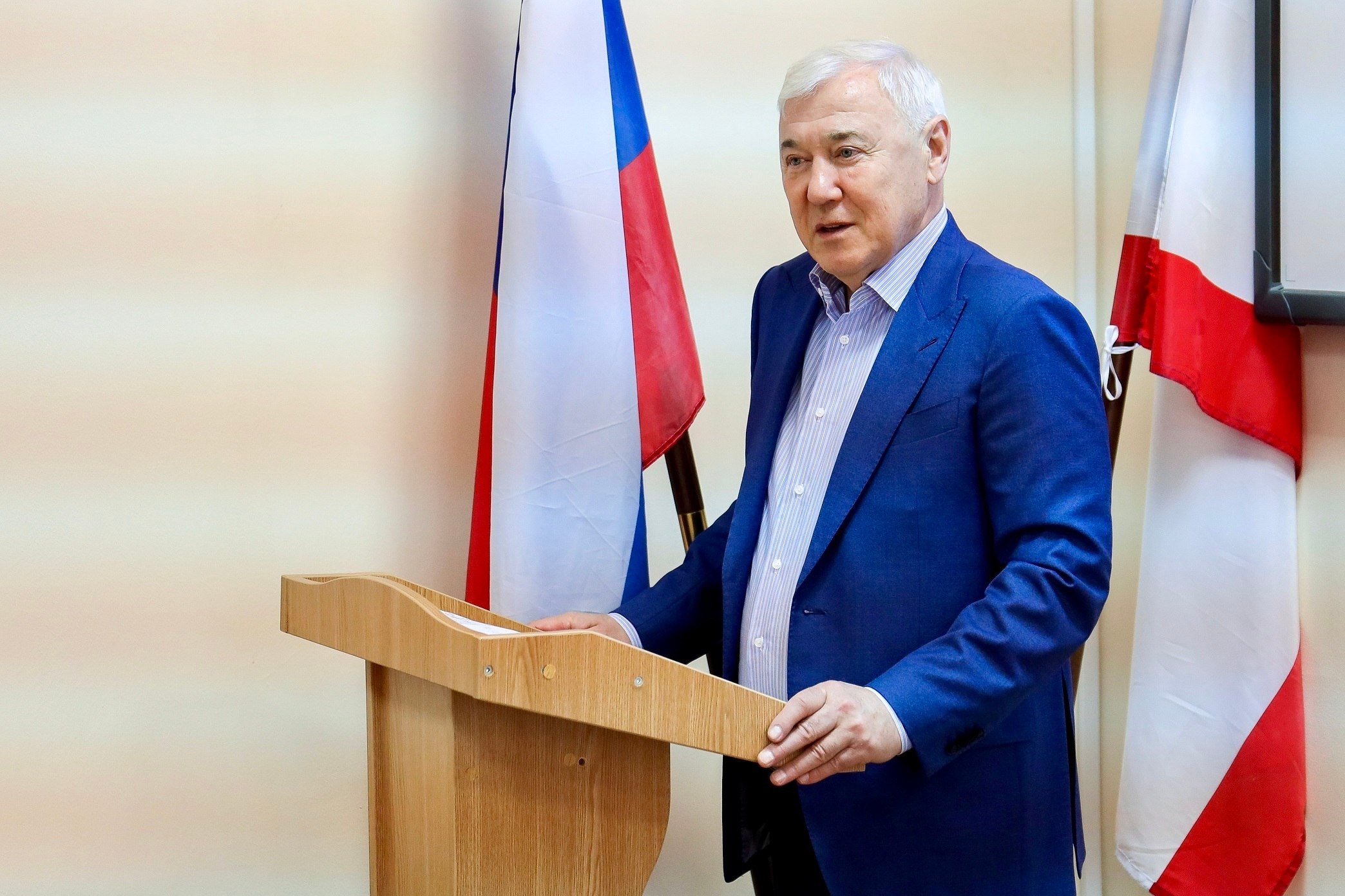 Анатолий Аксаков провел просветительские мероприятия со студентами ведущих вузов республики Анатолий Аксаков провел просветительские мероприятия со студентами ведущих вузов республики