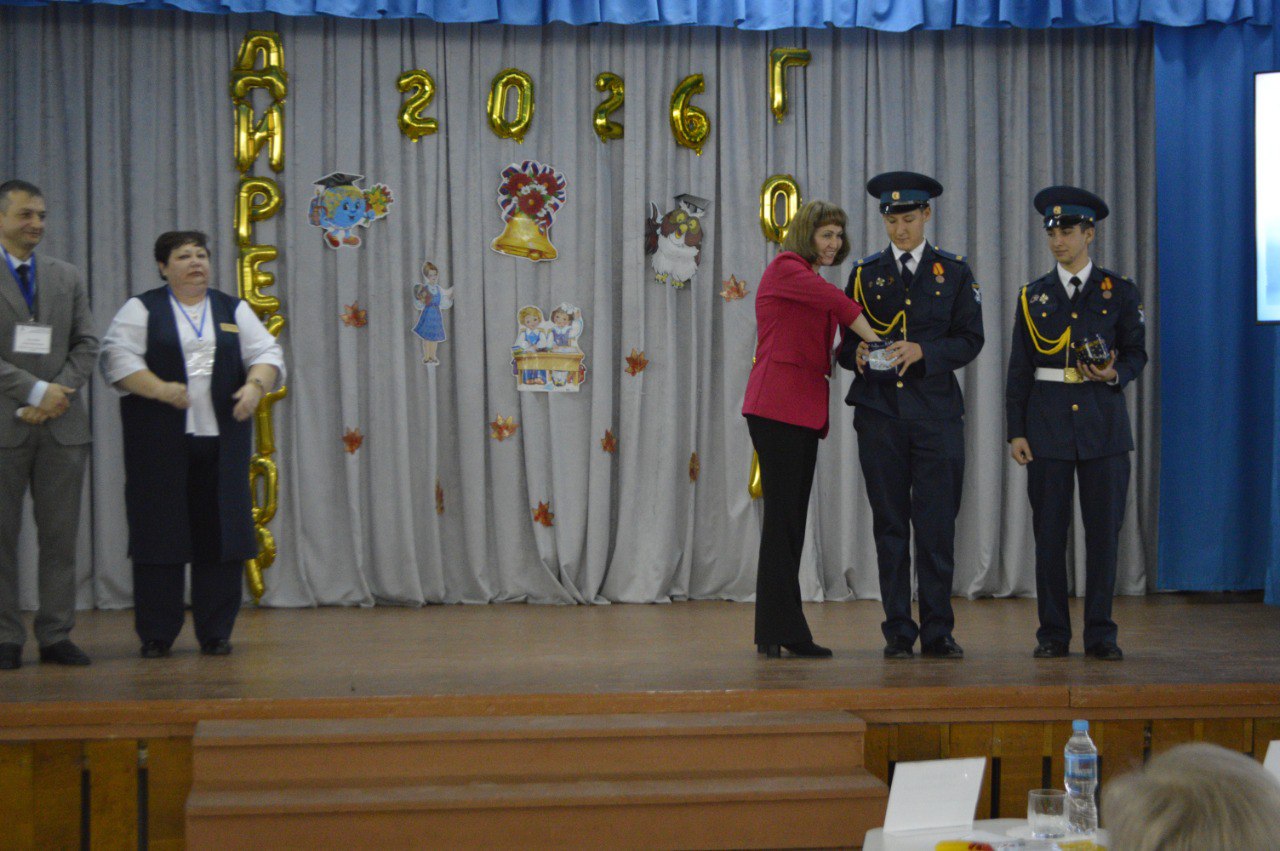 В Петровской школе №1 стартовал региональный конкурс управленческих кадров системы образования В Петровской школе №1 стартовал региональный конкурс управленческих кадров системы образования