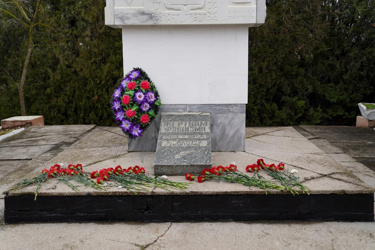В Евпатории почтили память крымчаков и евреев, ставших жертвами нацизма В Евпатории почтили память крымчаков и евреев, ставших жертвами нацизма