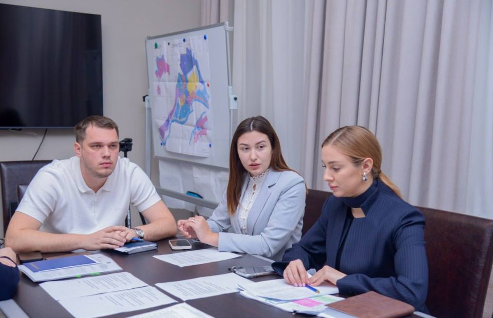 Александр Юрьев: На аппаратном совещании проанализировали выполнение поручений и поставили новые задачи Александр Юрьев: На аппаратном совещании проанализировали выполнение поручений и поставили новые задачи