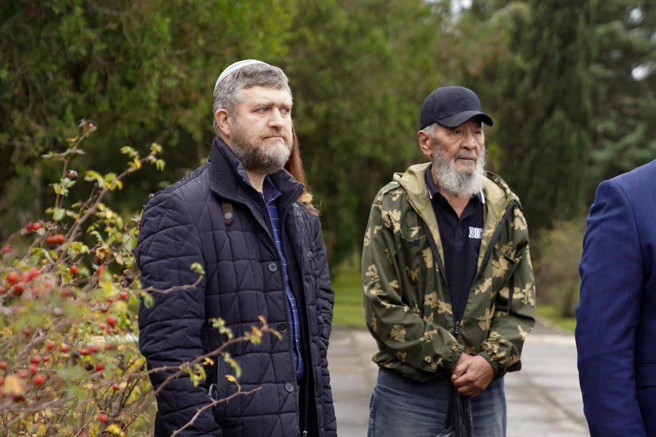 В Евпатории почтили память крымчаков и евреев, ставших жертвами нацизма В Евпатории почтили память крымчаков и евреев, ставших жертвами нацизма