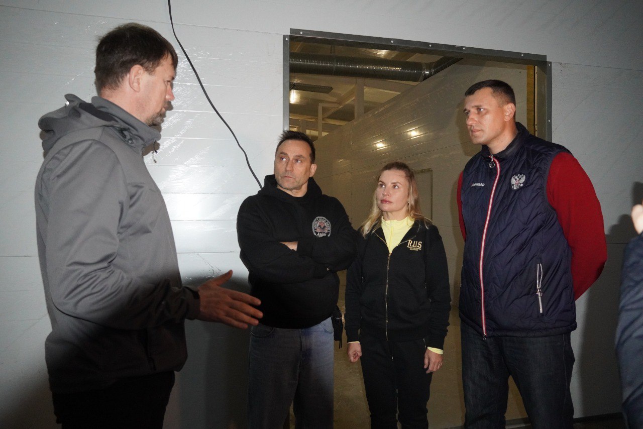 В Керчи с рабочим визитом побывали депутат Государственной Думы РФ Дмитрий Свищев и министр спорта РК Ольга Торубарова В Керчи с рабочим визитом побывали депутат Государственной Думы РФ Дмитрий Свищев и министр спорта РК Ольга Торубарова