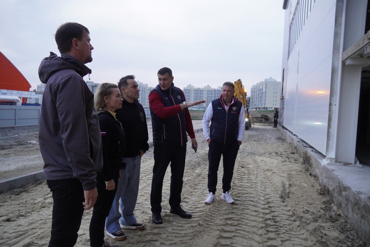 В Керчи с рабочим визитом побывали депутат Государственной Думы РФ Дмитрий Свищев и министр спорта РК Ольга Торубарова В Керчи с рабочим визитом побывали депутат Государственной Думы РФ Дмитрий Свищев и министр спорта РК Ольга Торубарова