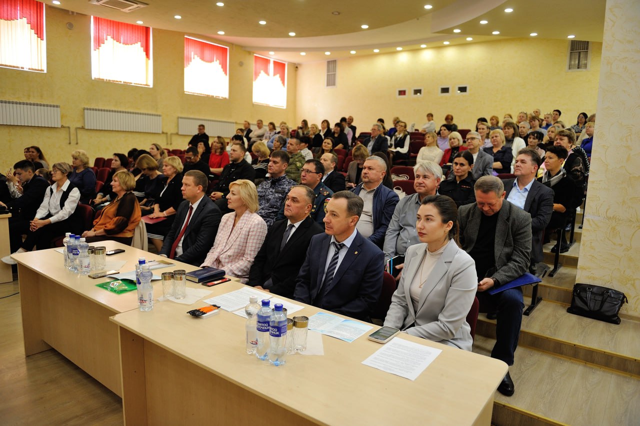 В Евпатории состоялся семинар-практикум по антитеррористической безопасности для руководителей образовательных организаций В Евпатории состоялся семинар-практикум по антитеррористической безопасности для руководителей образовательных организаций