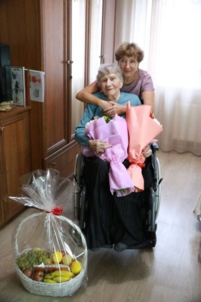  :       -     ,  23   102  !