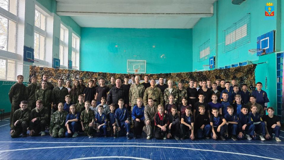 Василий Грабован: 23 ноября в посёлке Октябрьское Крымская Республиканская Федерация смешанных единоборств «Хортинг» провела Открытый Республиканский Семинар по военно-прикладному искусству среди 85 спортсменов Кировского... Василий Грабован: 23 ноября в посёлке Октябрьское Крымская Республиканская Федерация смешанных единоборств «Хортинг» провела Открытый Республиканский Семинар по военно-прикладному искусству среди 85 спортсменов Кировского...