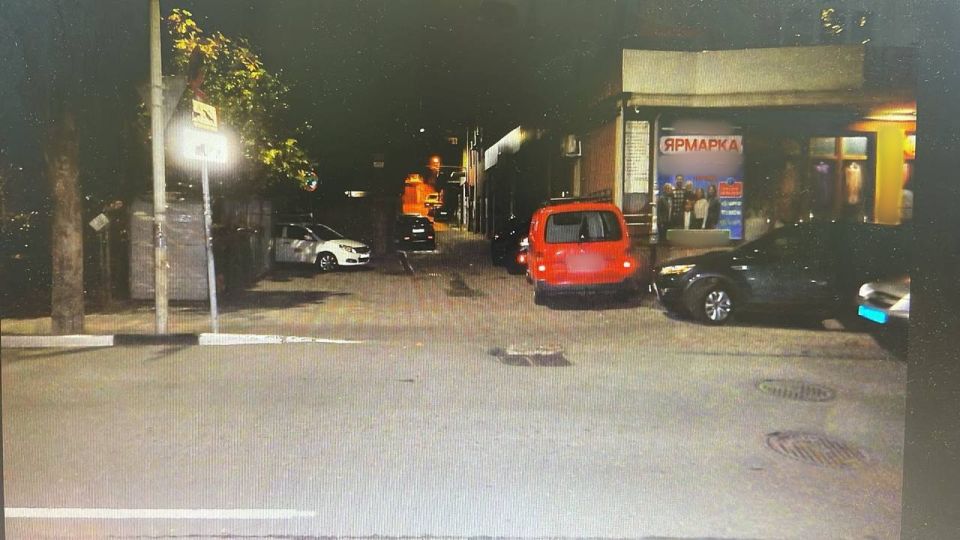 Ялтинец из-за обиды заказал поджог четырёх автомобилей и торгового павильона Ялтинец из-за обиды заказал поджог четырёх автомобилей и торгового павильона