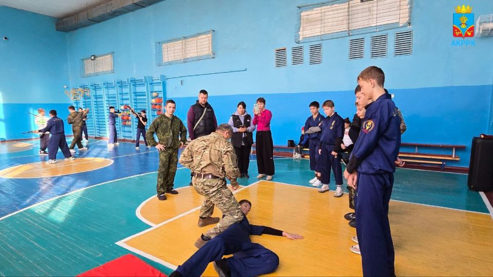 Василий Грабован: 23 ноября в посёлке Октябрьское Крымская Республиканская Федерация смешанных единоборств «Хортинг» провела Открытый Республиканский Семинар по военно-прикладному искусству среди 85 спортсменов Кировского... Василий Грабован: 23 ноября в посёлке Октябрьское Крымская Республиканская Федерация смешанных единоборств «Хортинг» провела Открытый Республиканский Семинар по военно-прикладному искусству среди 85 спортсменов Кировского...