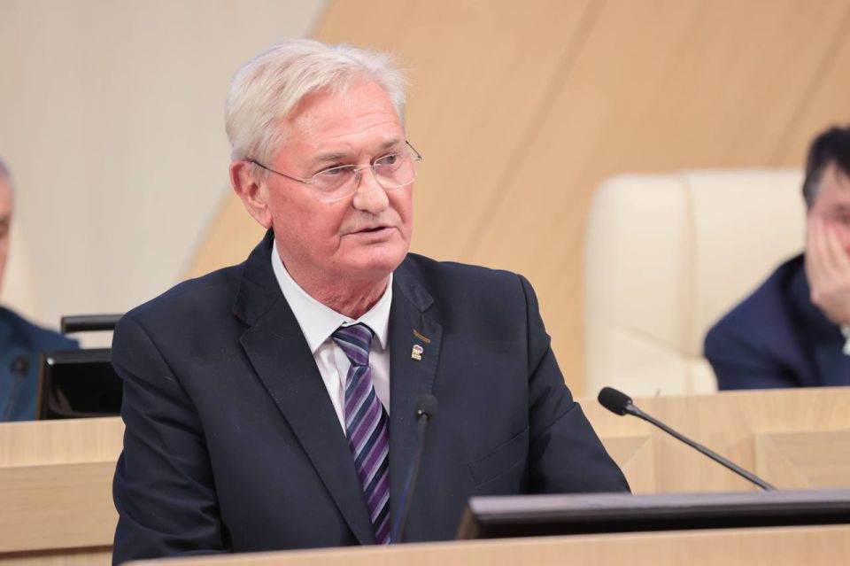 Главы парламентских комитетов выступили с предложениями по корректировке бюджета Главы парламентских комитетов выступили с предложениями по корректировке бюджета