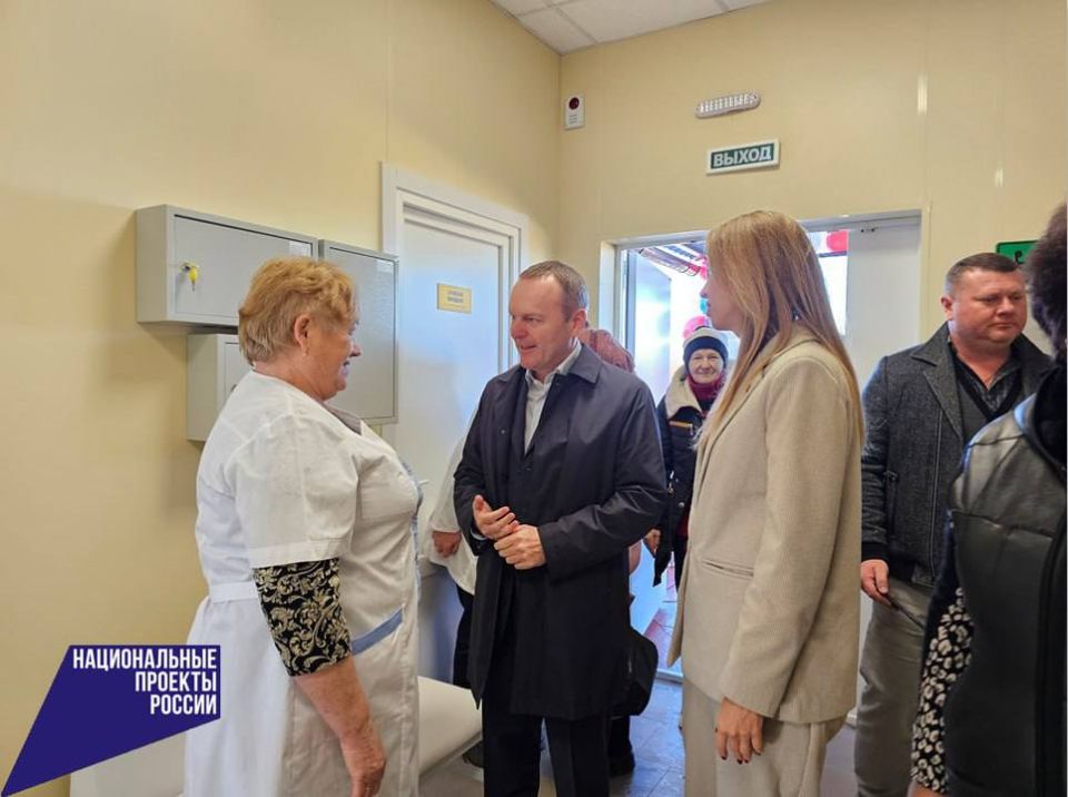 Антон Кравец: В с.Кунцево Михайловского сельского поселения реализован проект по установке модульного ФАПа благодаря реализации национальной инициативы «Продолжительная и активная жизнь» и региональной программы... Антон Кравец: В с.Кунцево Михайловского сельского поселения реализован проект по установке модульного ФАПа благодаря реализации национальной инициативы «Продолжительная и активная жизнь» и региональной программы...