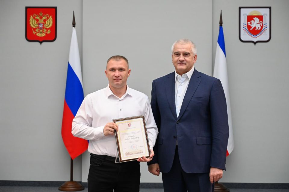 Сергей Аксёнов: Люди труда – это сила России Сергей Аксёнов: Люди труда – это сила России