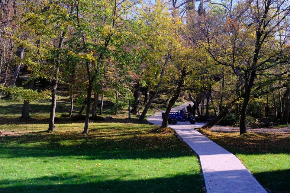 Янина Павленко: Ремонт парка-памятника садово-паркового искусства «Массандровский» движется к финалу – работы выполнены на 90%, завершение планируется до конца года Янина Павленко: Ремонт парка-памятника садово-паркового искусства «Массандровский» движется к финалу – работы выполнены на 90%, завершение планируется до конца года