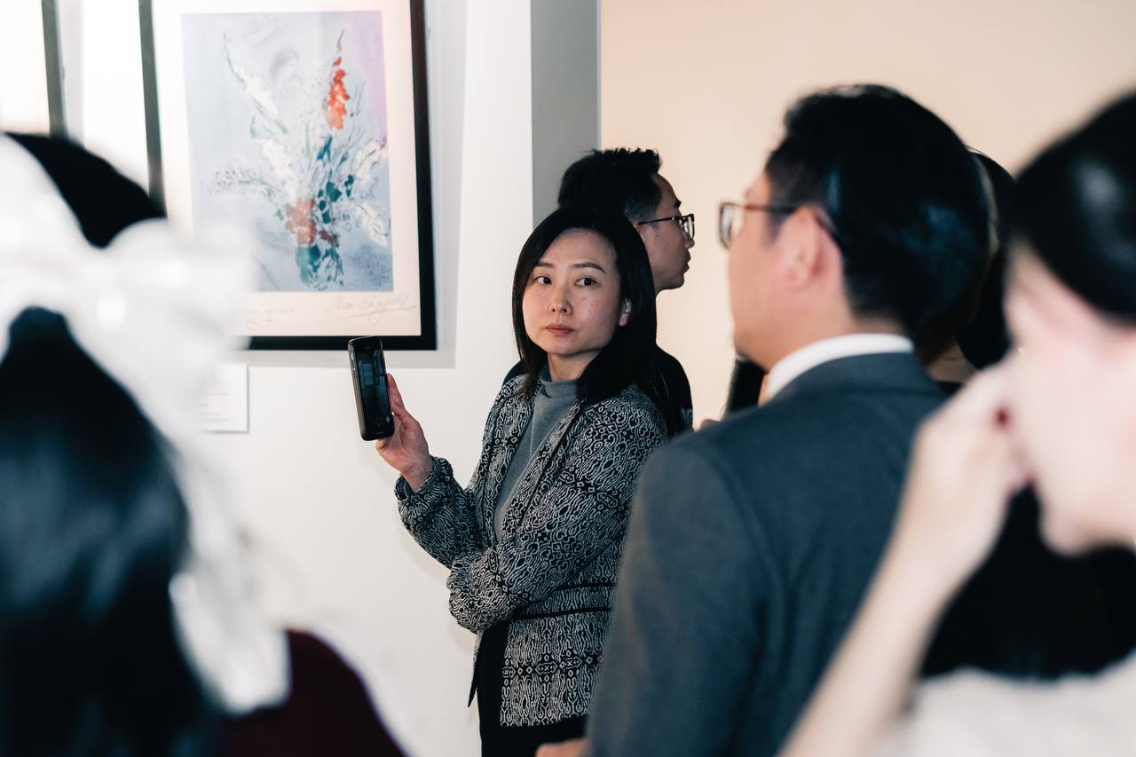 Бахрушинский театральный музей открыл в Пекине выставку к 100-летию Майи Плисецкой Бахрушинский театральный музей открыл в Пекине выставку к 100-летию Майи Плисецкой