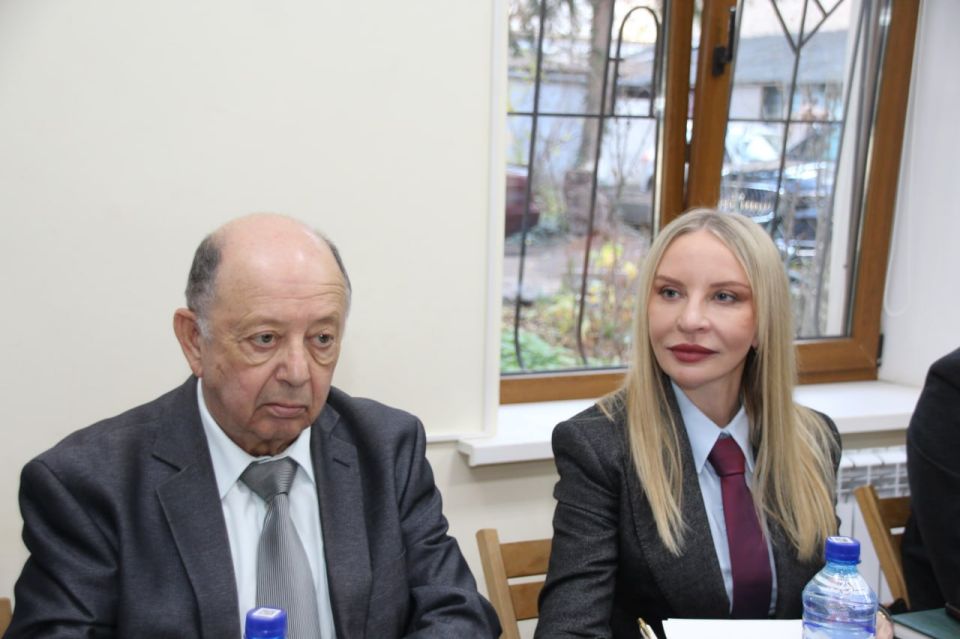 В Крыму обсудили развитие народной дипломатии и сохранение русского языка В Крыму обсудили развитие народной дипломатии и сохранение русского языка