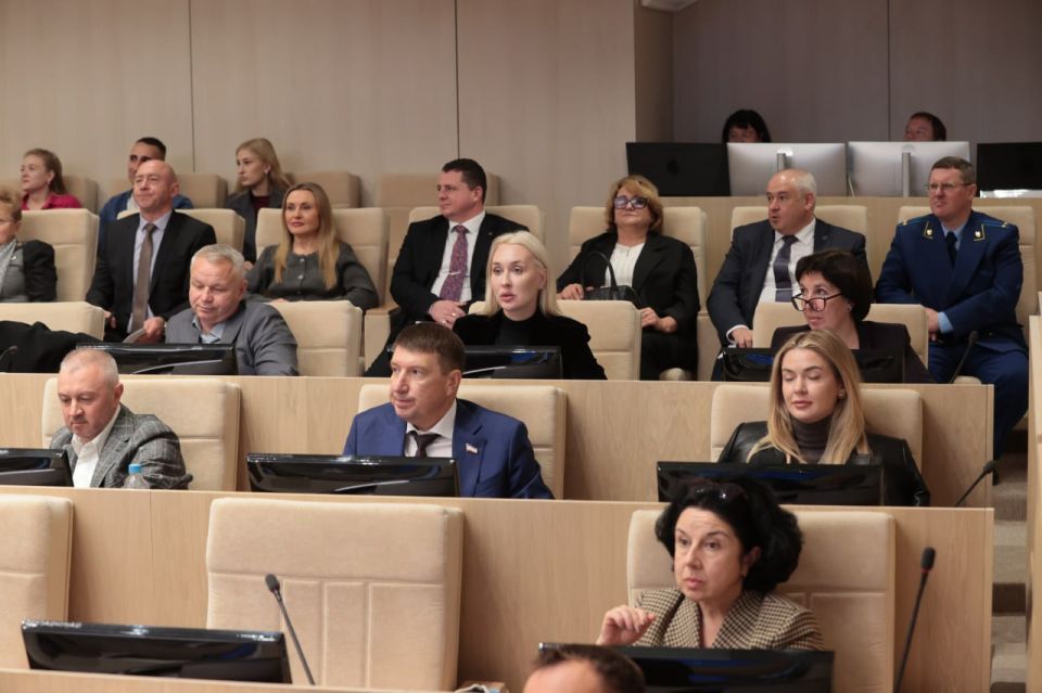 Руководство Общественной палаты Крыма приняло участие в парламентских слушаниях по проекту бюджета на 2026 год Руководство Общественной палаты Крыма приняло участие в парламентских слушаниях по проекту бюджета на 2026 год