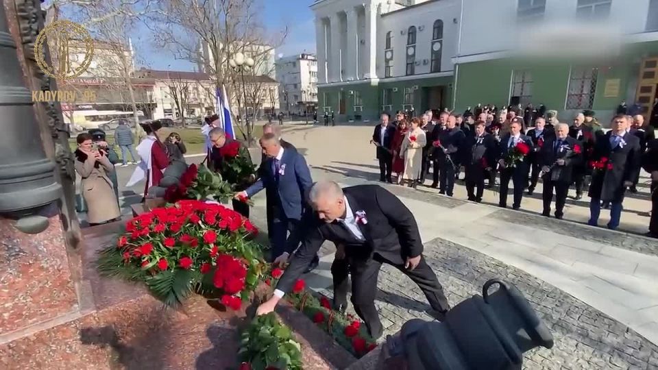 Рамзан Кадыров: С искренним уважением и большим удовольствием поздравляю с днём рождения дорогого БРАТА, Главу Республики Крым Сергея Аксёнова!