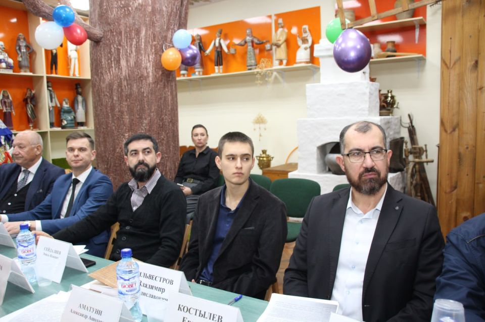В Крыму обсудили развитие народной дипломатии и сохранение русского языка В Крыму обсудили развитие народной дипломатии и сохранение русского языка