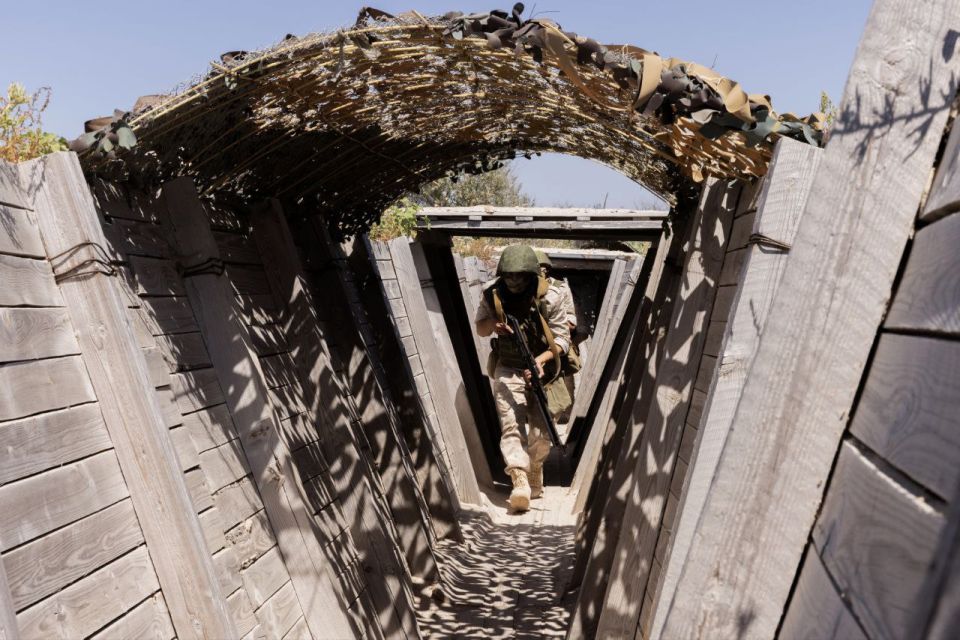 ������� ��������� ����������� 810-� ������� ������������� ����� � ���� ������� ������