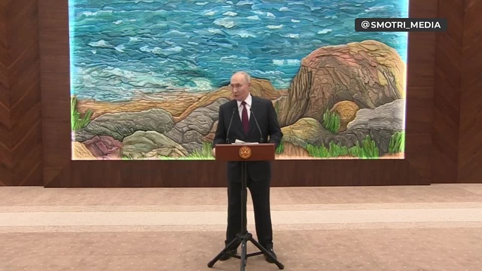 Олег Царёв: Россия хочет договориться с Украиной, но сейчас это невозможно юридически, и главное, чтобы решения были признаны международно, заявил Владимир Путин