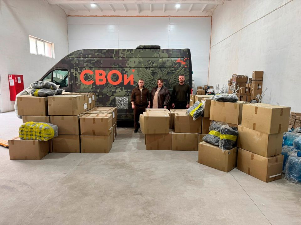 Евгений Пичугин совместно с депутатом и крымским отделением банка отправили на фронт крупную партию теплых вещей