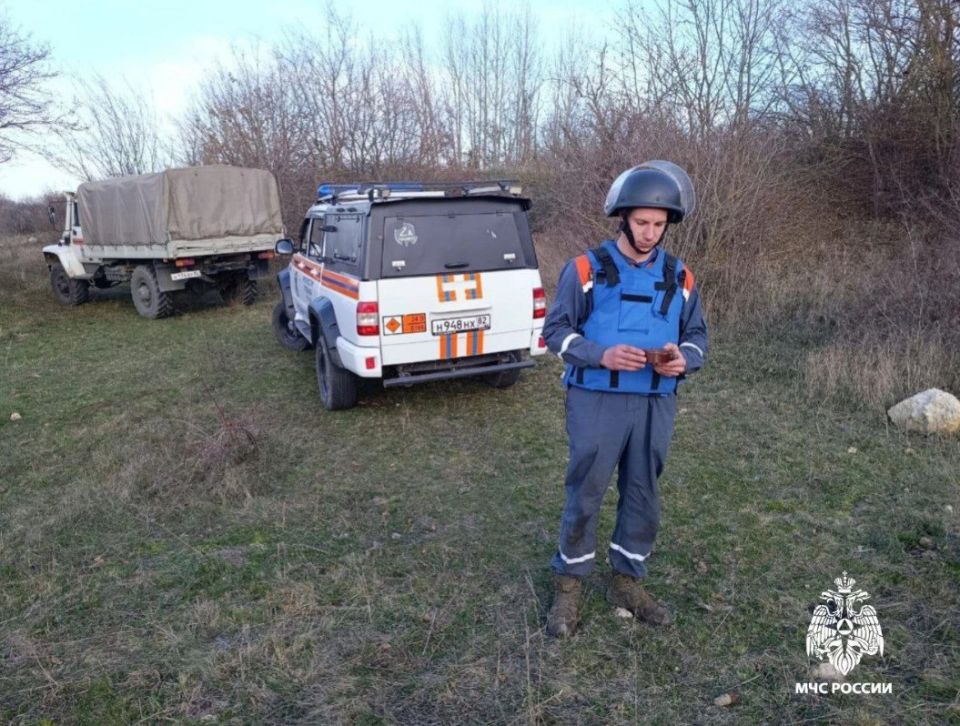 В Судаке обнаружили и обезвредили 2 взрывоопасных предмета