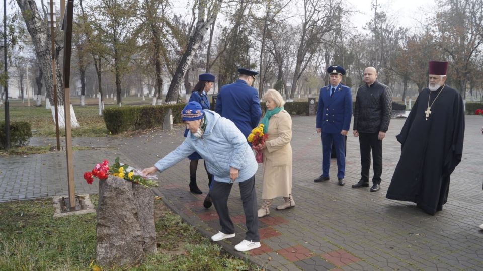 30 ������ � ������ �������� ������������ ����������� ������ �� ������������� ������� �������������� � �����, ������� ����� ����� ����� � �������� ������ ������� �������� �������� 20 ����, ����������� 26 ������ 1986 ���� ��...