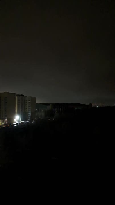 Олег Царёв: Российская ПВО ночью уничтожила 136 украинских БПЛА: 46 – над Ростовской, 30 – над Саратовской, 29 – над Крымом, 12 – над Чёрным морем, 6 – над Брянской, 5 – над Волгоградской, по 2 – над Воронежской обл...