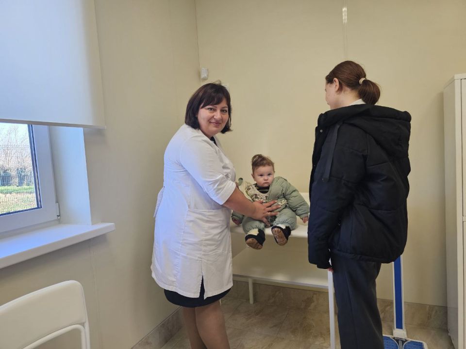 В четырёх сёлах Нижнегорского района открыли модульные объекты здравоохранения В четырёх сёлах Нижнегорского района открыли модульные объекты здравоохранения