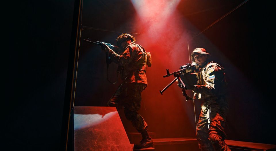 ЗАВТРА - ПРЕМЬЕРА. Всего 27 часов осталось до главного театрального события осени! Завтра на сцене Крымского государственного театра юного зрителя — документальная драма «ФУГА ЛЯ МИНОР» ЗАВТРА - ПРЕМЬЕРА. Всего 27 часов осталось до главного театрального события осени! Завтра на сцене Крымского государственного театра юного зрителя — документальная драма «ФУГА ЛЯ МИНОР»