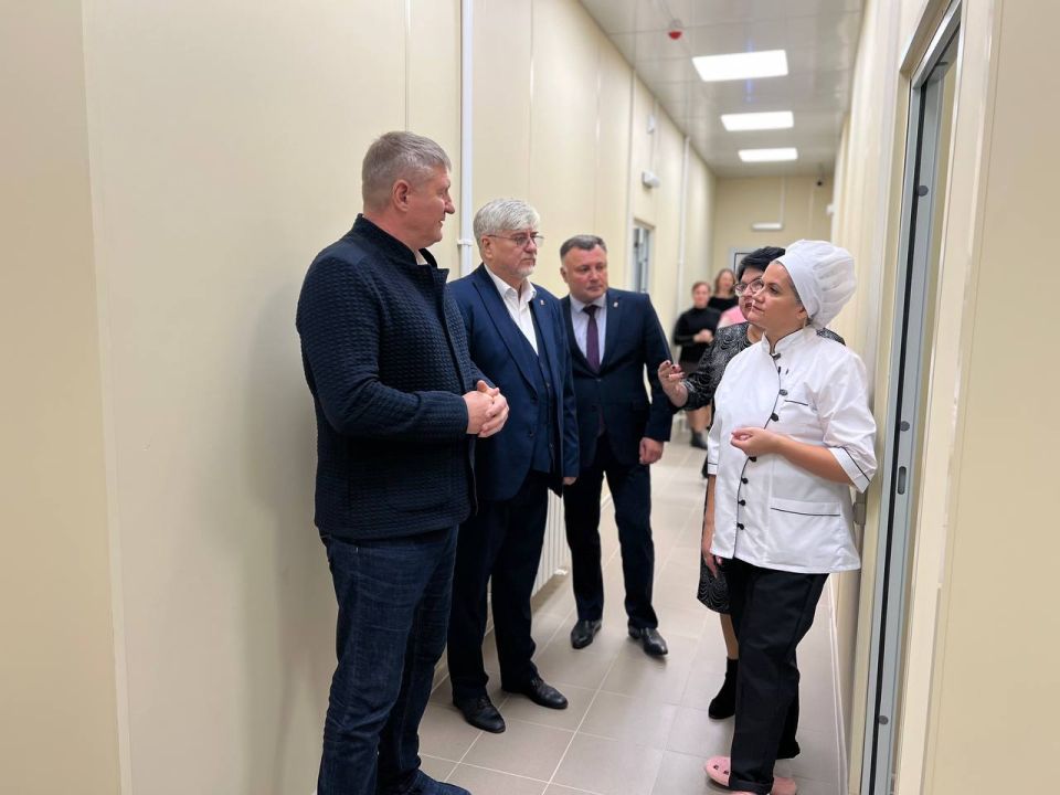 ����� ����: � ������� ����� � 3 ���������� ������������� �������� ������������ ���������� ���������, ������������� �� 100 ���������� ����