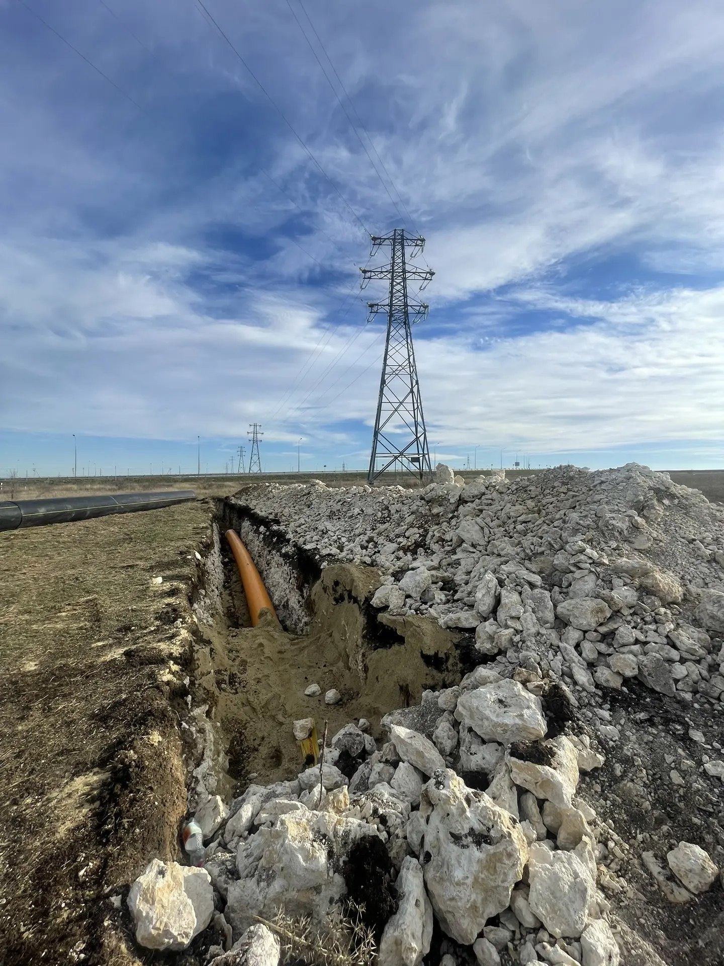 Сотрудники Министерства топлива и энергетики Республики Крым проверили ход работ по газификации с. Мазанка Симферопольского района Сотрудники Министерства топлива и энергетики Республики Крым проверили ход работ по газификации с. Мазанка Симферопольского района