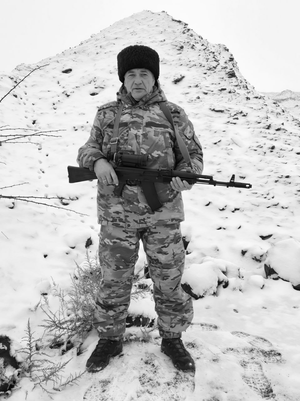 Сегодня в городе Бахчисарай, на Аллее славы состоялась церемония прощания с участником специальной военной операции Меркушевым Александром Александровичем