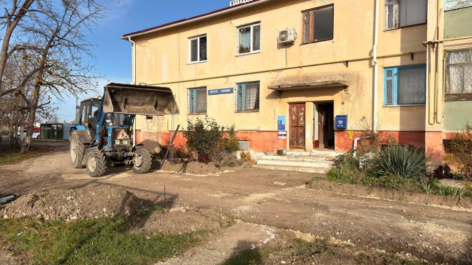 Антон Кравец: Провел мониторинг хода работ ремонта дворовой территории многоквартирного дома в с.Уваровка Антон Кравец: Провел мониторинг хода работ ремонта дворовой территории многоквартирного дома в с.Уваровка