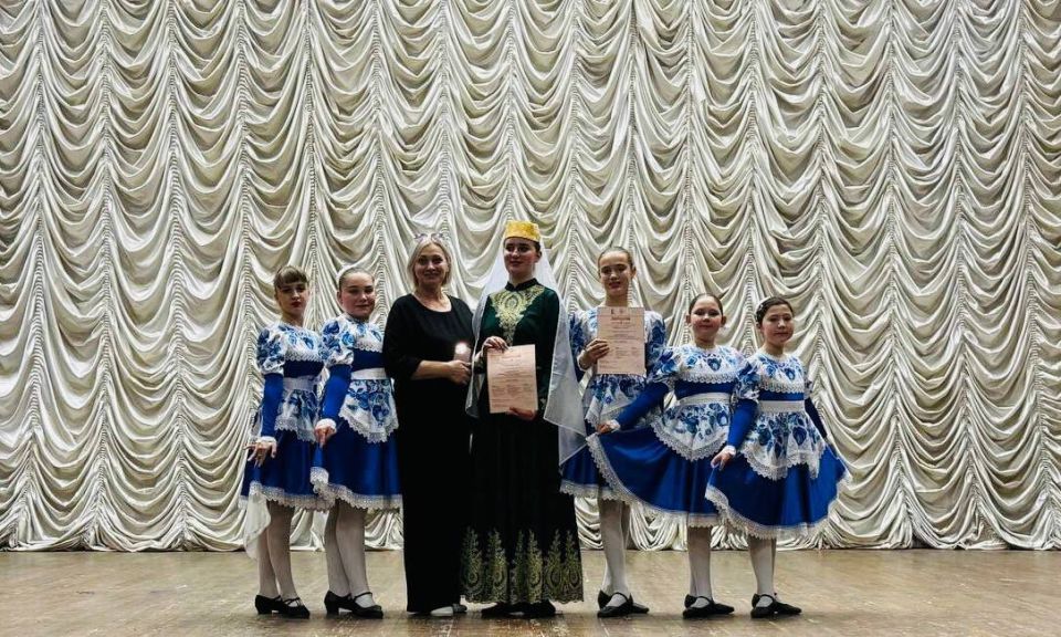 Звёздный час артистов Черноморского района на «Крымских зорях»! Звёздный час артистов Черноморского района на «Крымских зорях»!