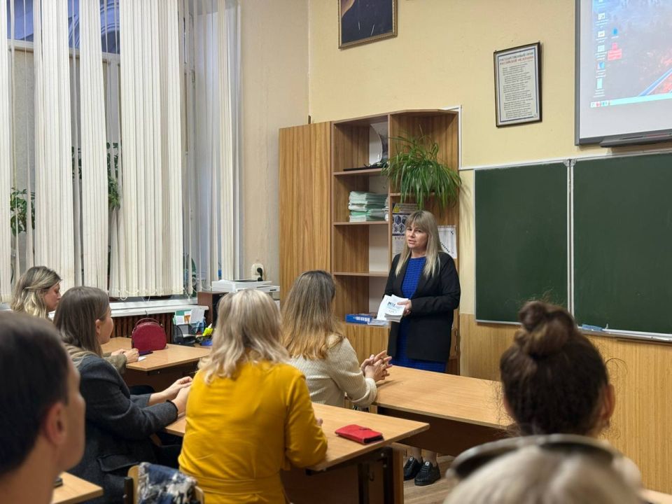 Сотрудники Госавтоинспекции продолжают проводить профилактическую работу с родителями, напоминая о совместной ответственности за безопасность юных участников дорожного движения